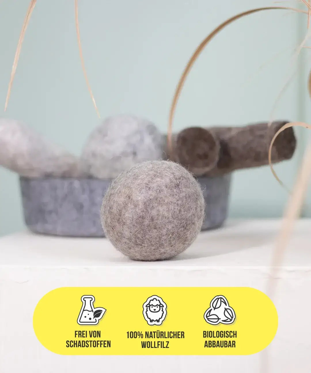 BUDDY. Juguete para perros de fieltro de lana "Pelota" 