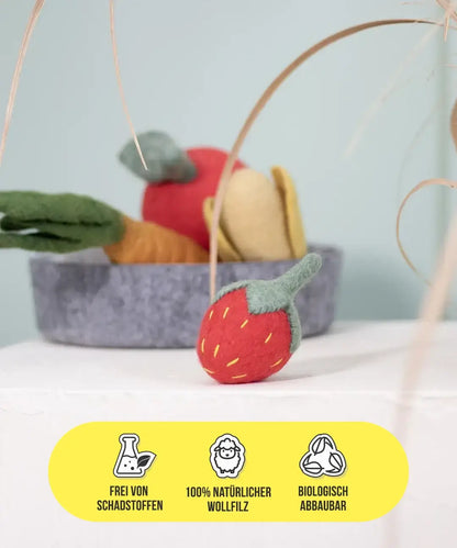 BUDDY. Juguete para perro de fieltro de lana "Fresa" 